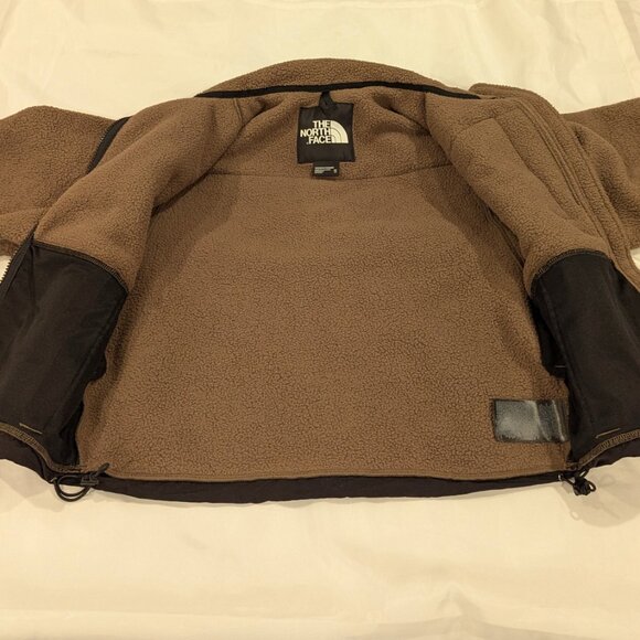 EUC The North Face Retro Denali Jacket (Fleece, Brown) - Picture 5 of 16